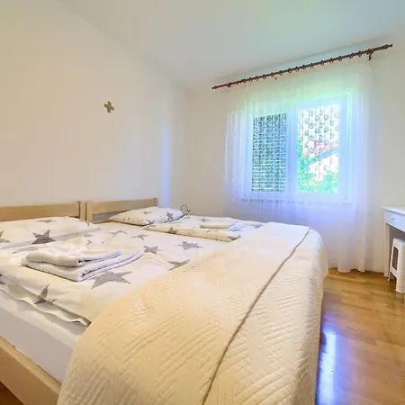Apartment Jurina Krk Town