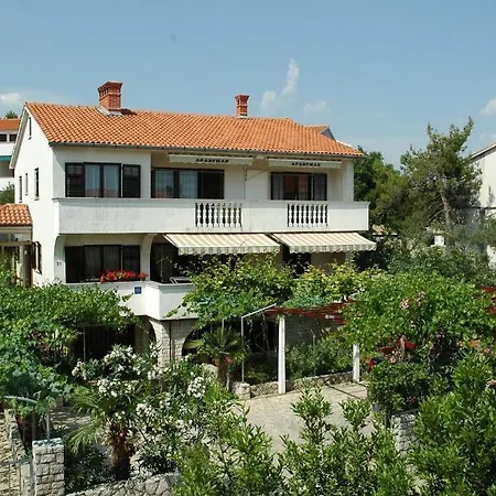 Jurina Apartmán Krk Town